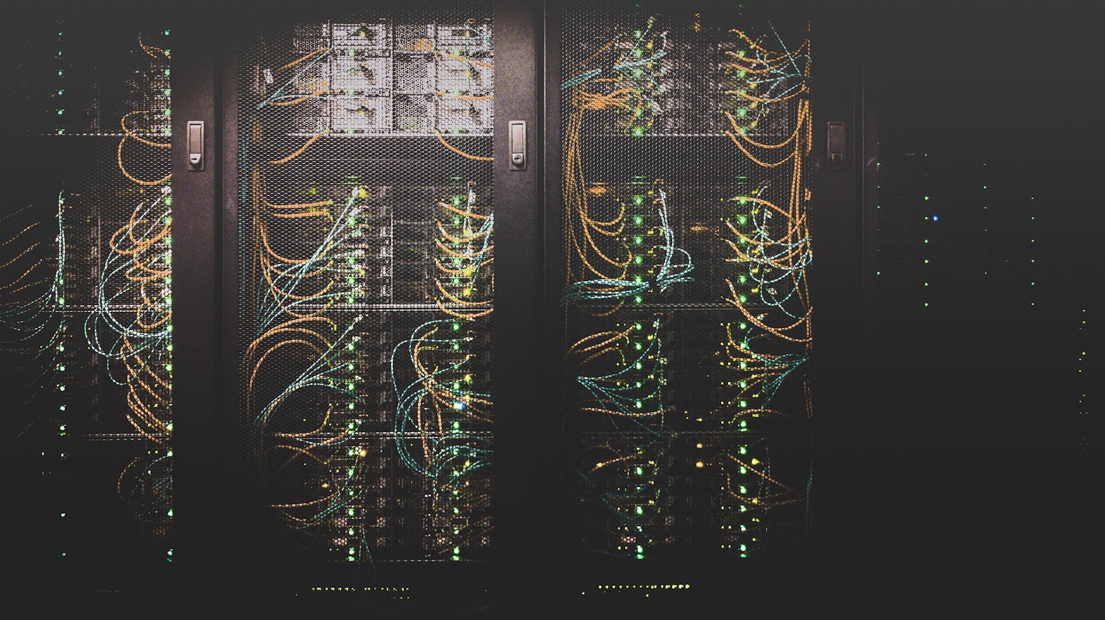 Data Centers & Tech